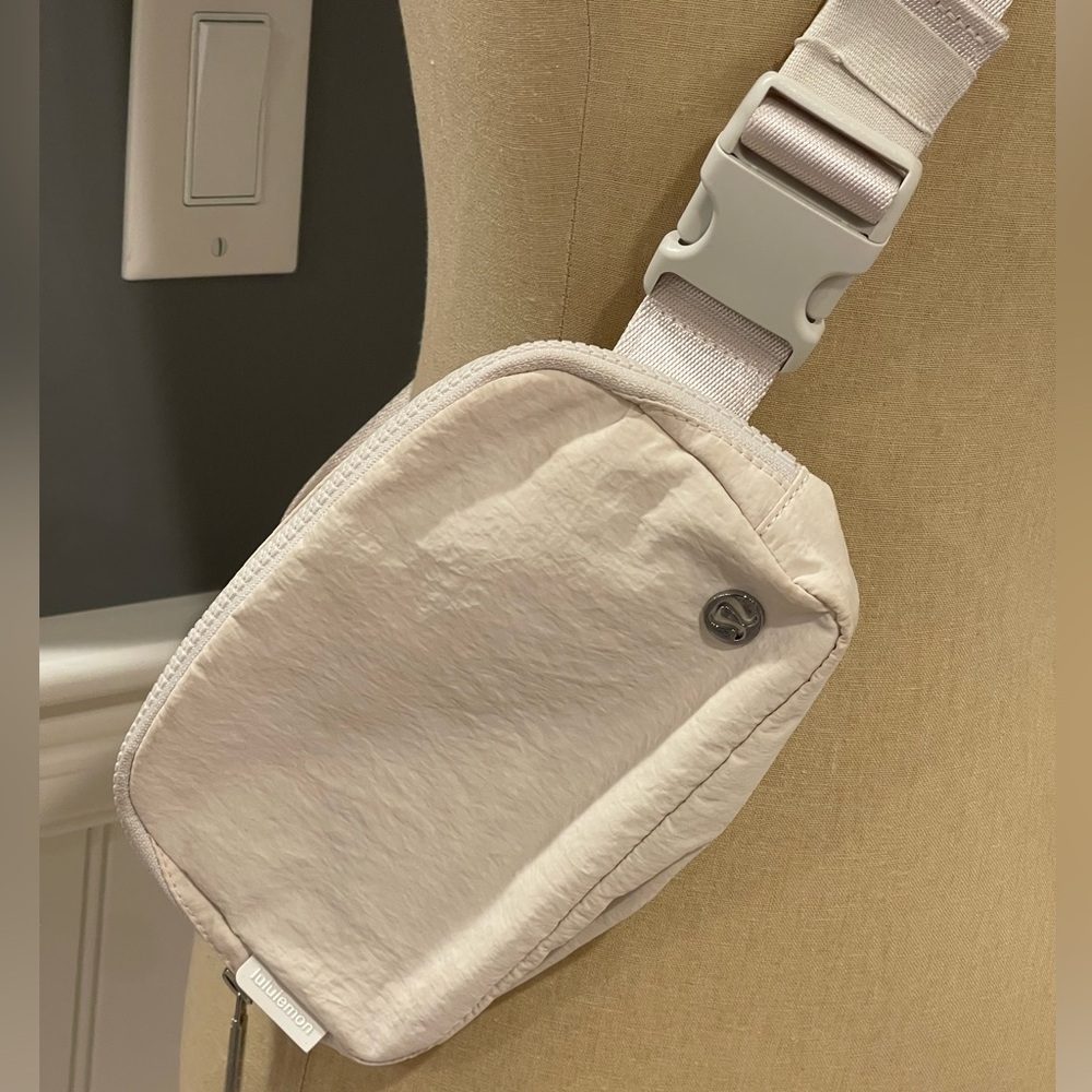 Lululemon Belt Bag